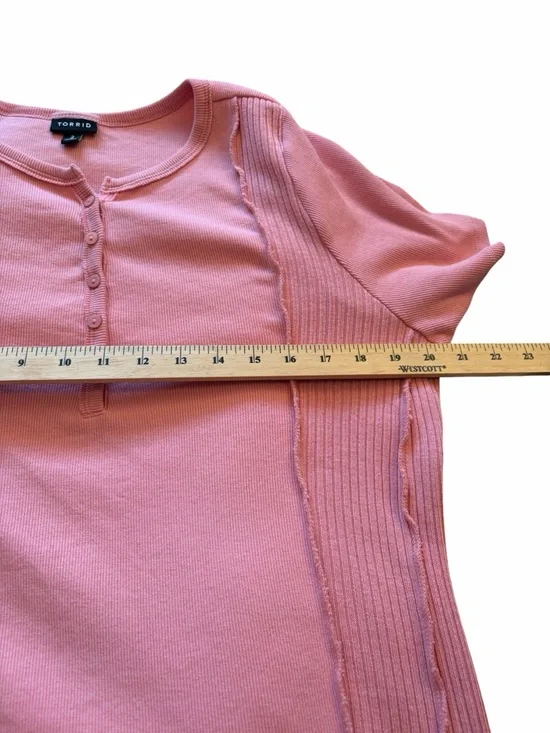 Torrid Pink Short-Sleeve Knit Tee with Button Placket -Size 2X - Picture 6 of 10